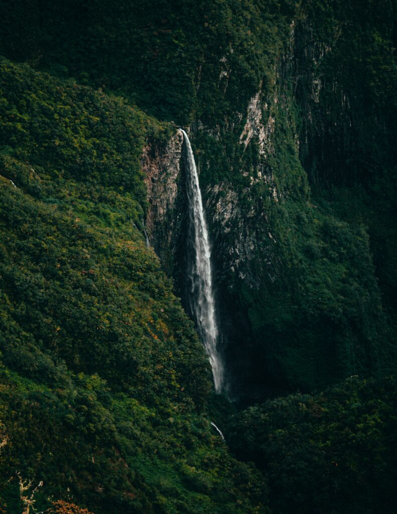 photo de la cascade du trou de fer